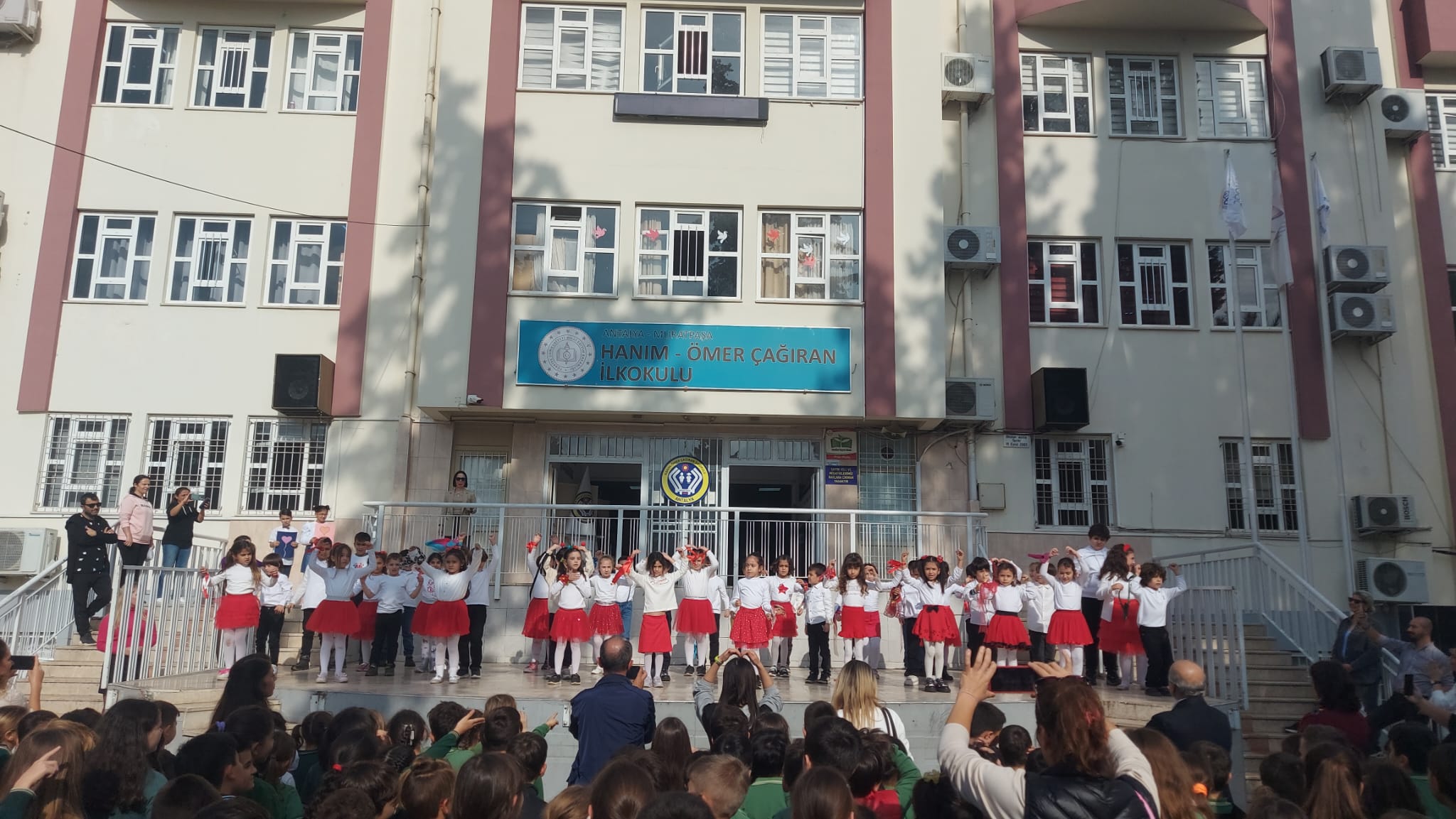 Miniklerden engelliler için anlamlı program
