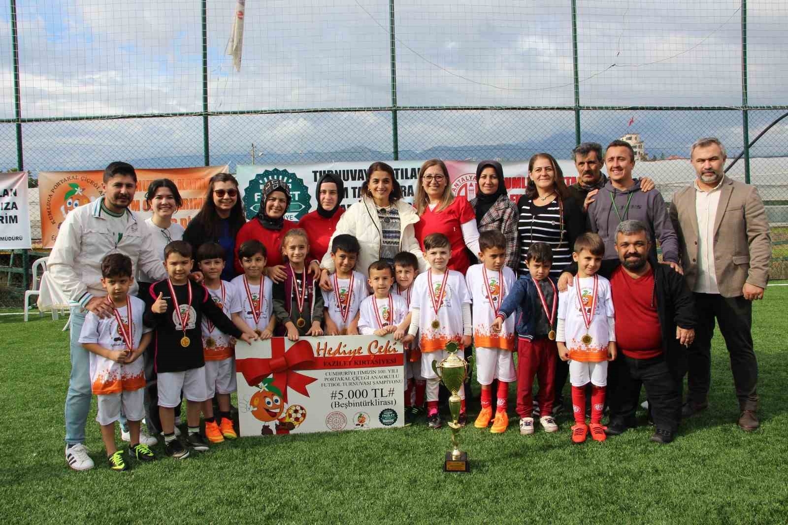 Anaokulları arasında futbol turnuvası