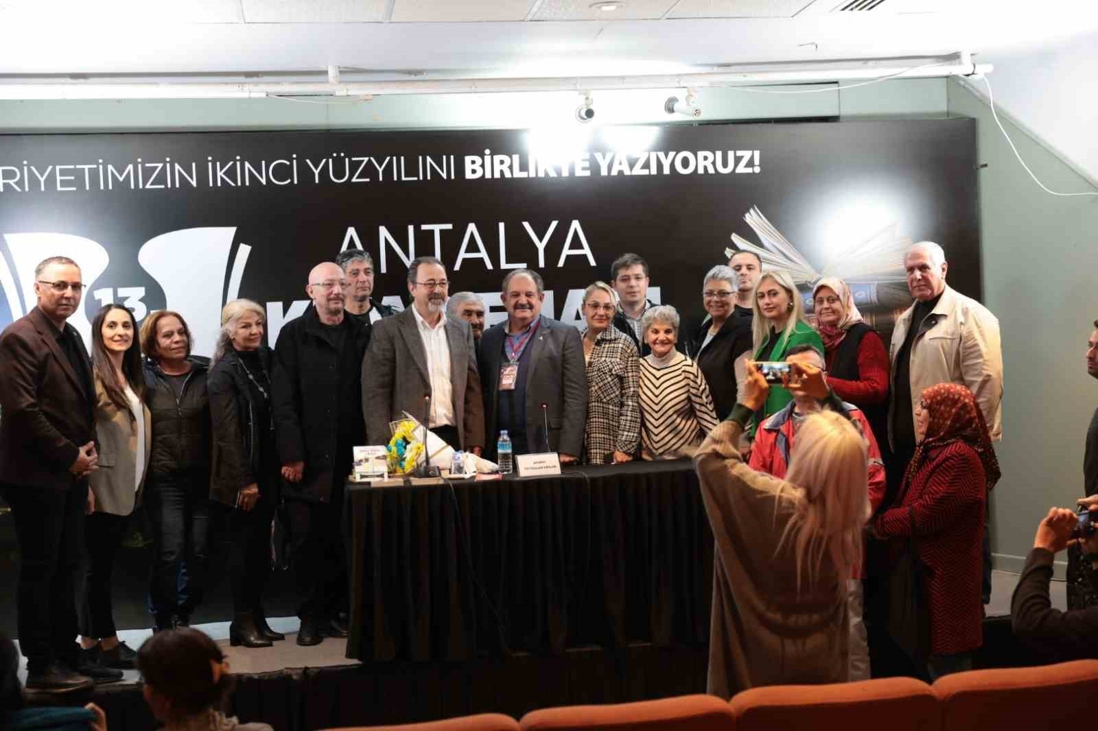 Antalya Kitap Fuarı'nda müzikal söyleşi