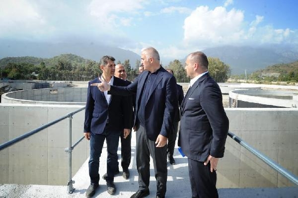 Bakan Ersoy: Özgür Özel emek hırsızlığı yerine, kendi belediyelerine kızmalıdır