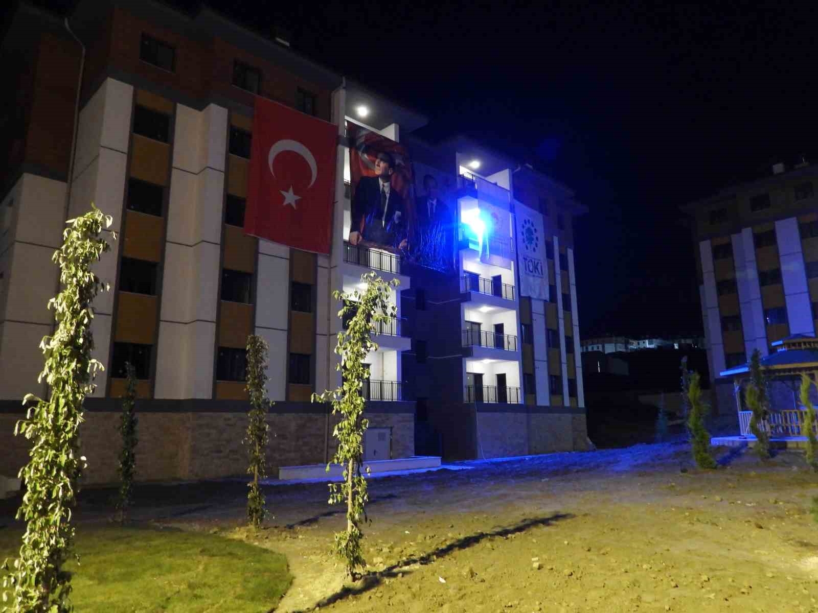 Bakan Özhaseki: "Şua n 307 bin kadar inşaata başladık"
