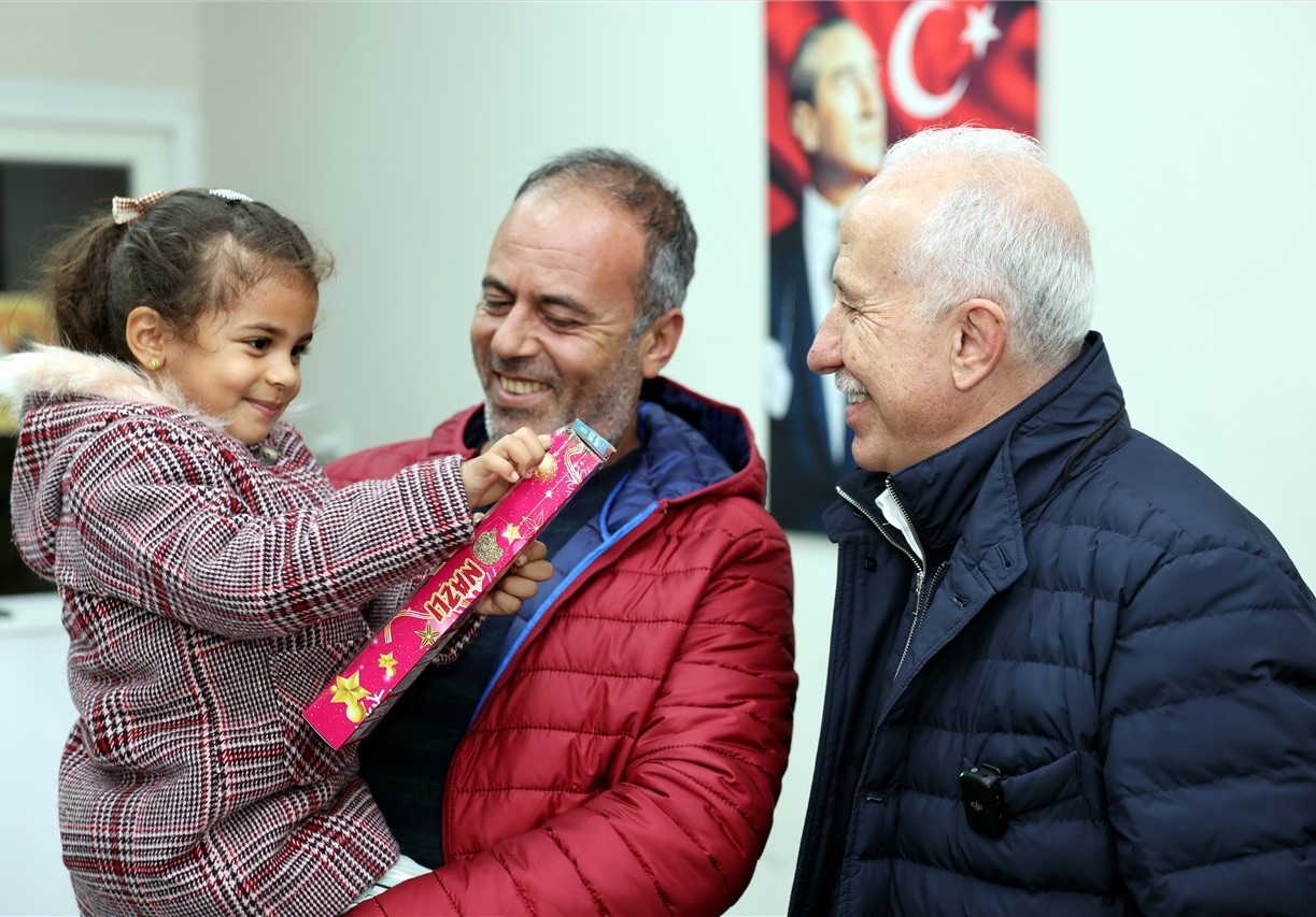 Başkan Gültak, vatandaşlarla bir araya geldi