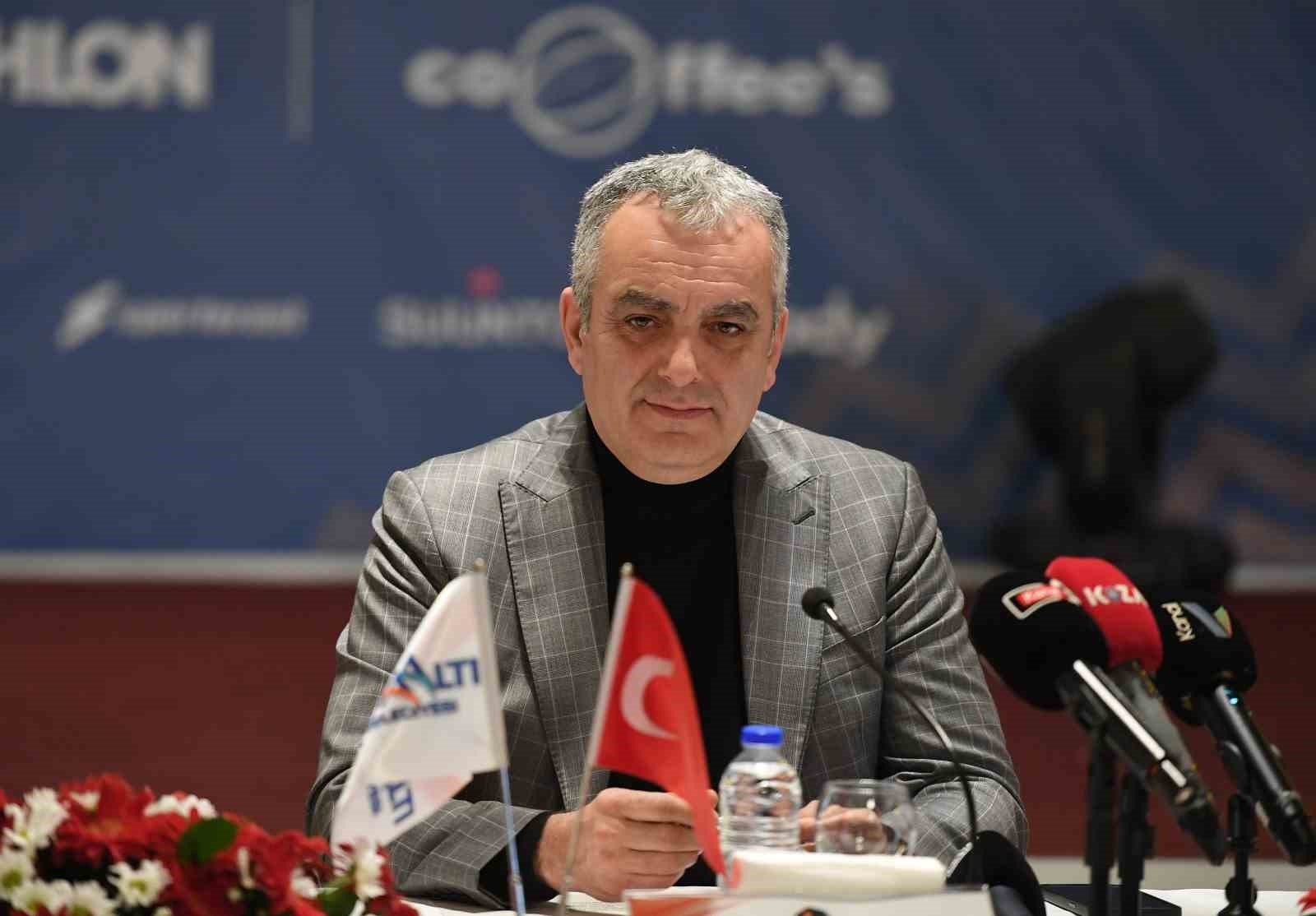 Bin 720 sporcu, maviden beyaza koşacak