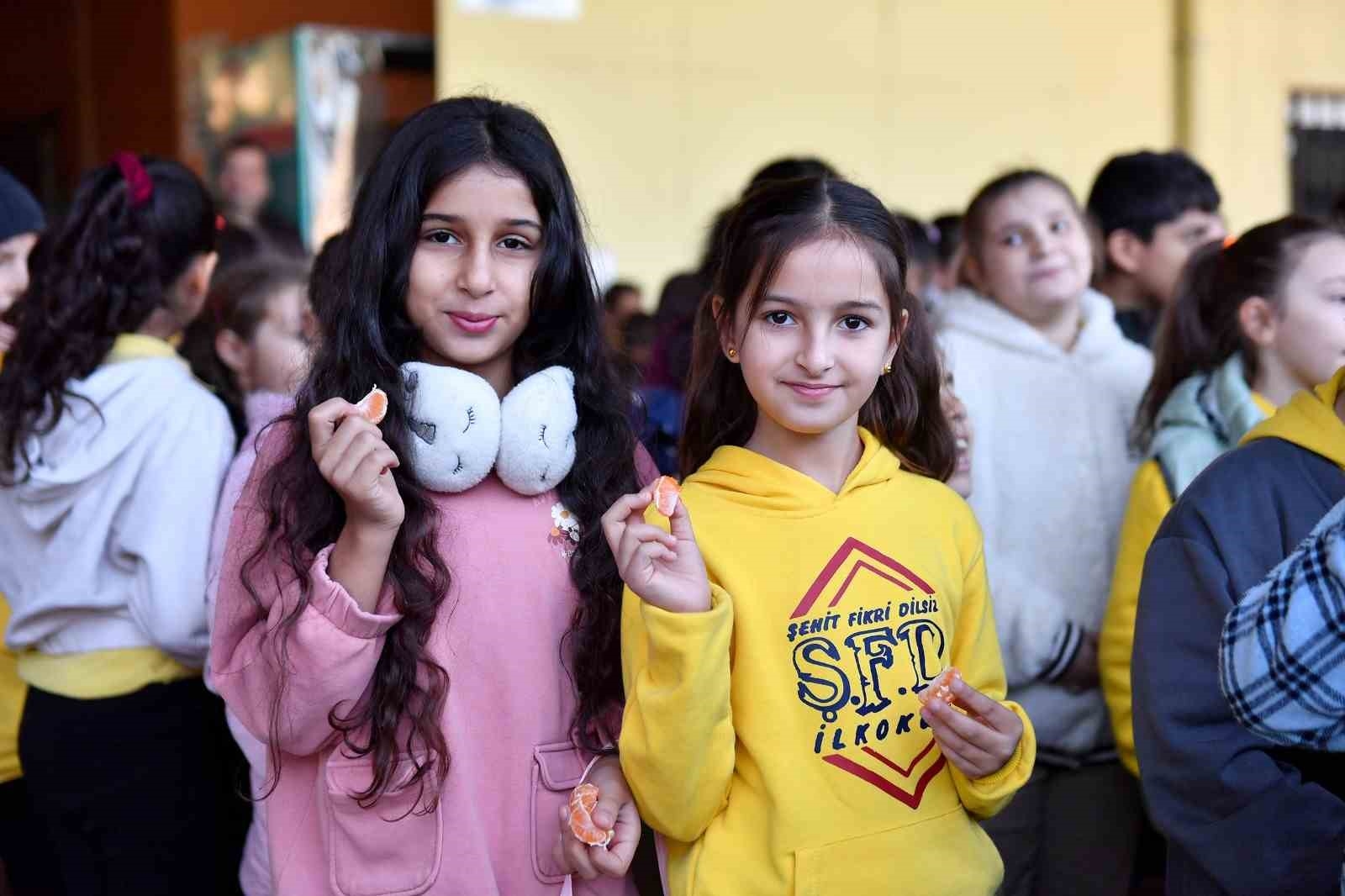 Çocuklar yerli malının tüketiciye ulaşma öyküsünü halde öğrendi
