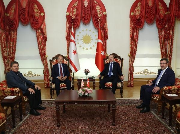 Cumhurbaşkanı Erdoğan, Ersin Tatar ile görüştü 