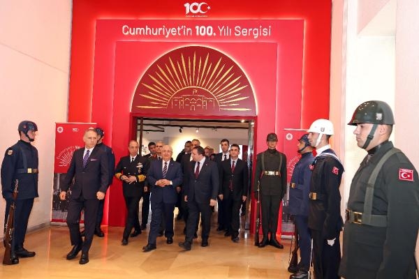 Cumhuriyet'in 100'üncü Yılı Sergisi açıldı