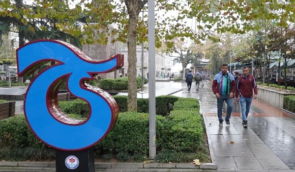 Denizli'den Trabzon'a uzanan bordo-mavi tutkusu