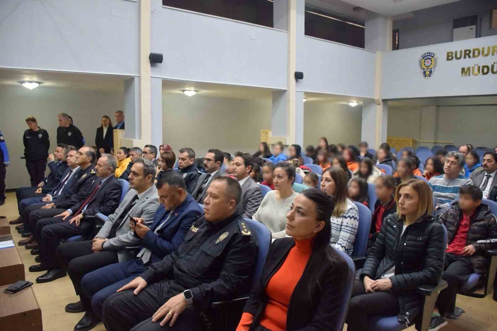 Emniyet ekiplerinin mutlu geleceğe el ele projesi tamamlandı