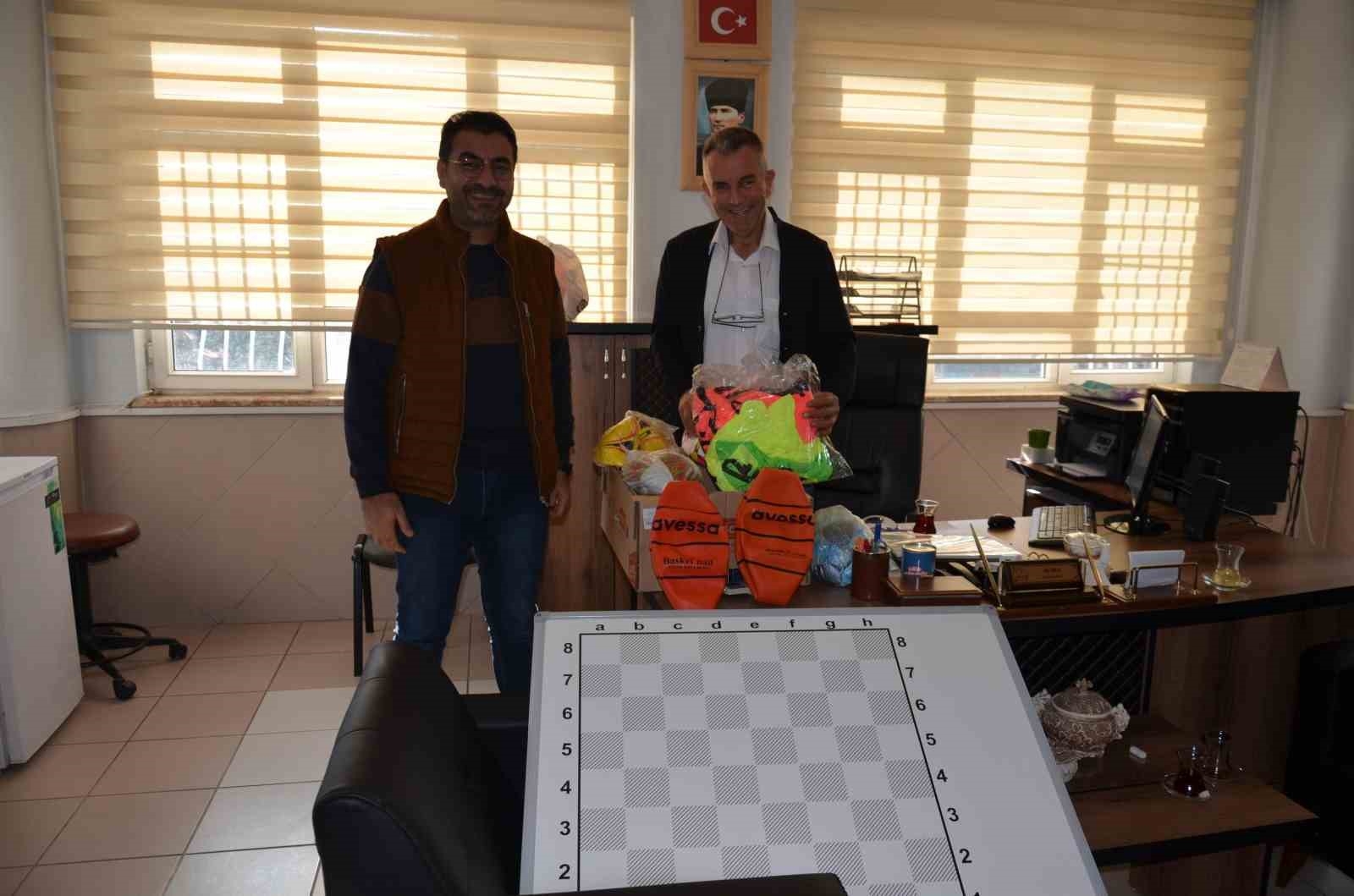 En çok atık pil toplayan okullar ödüllendirildi