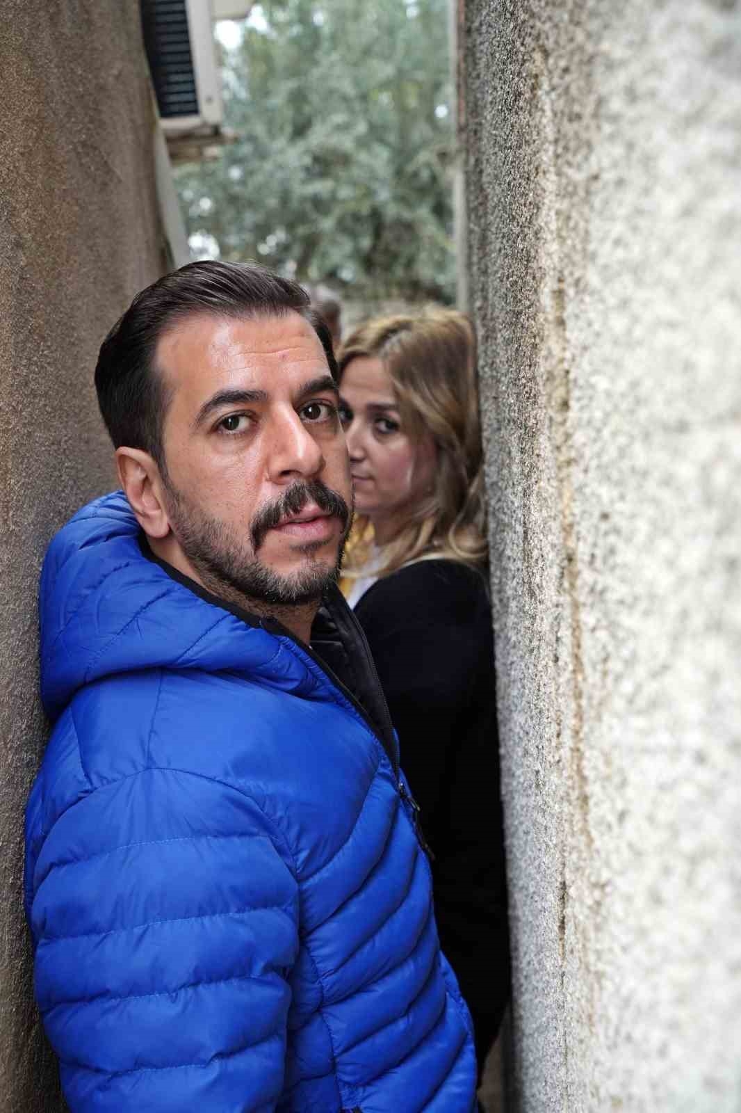 Evden çıkabilmek için kilo almaya korkuyorlar!