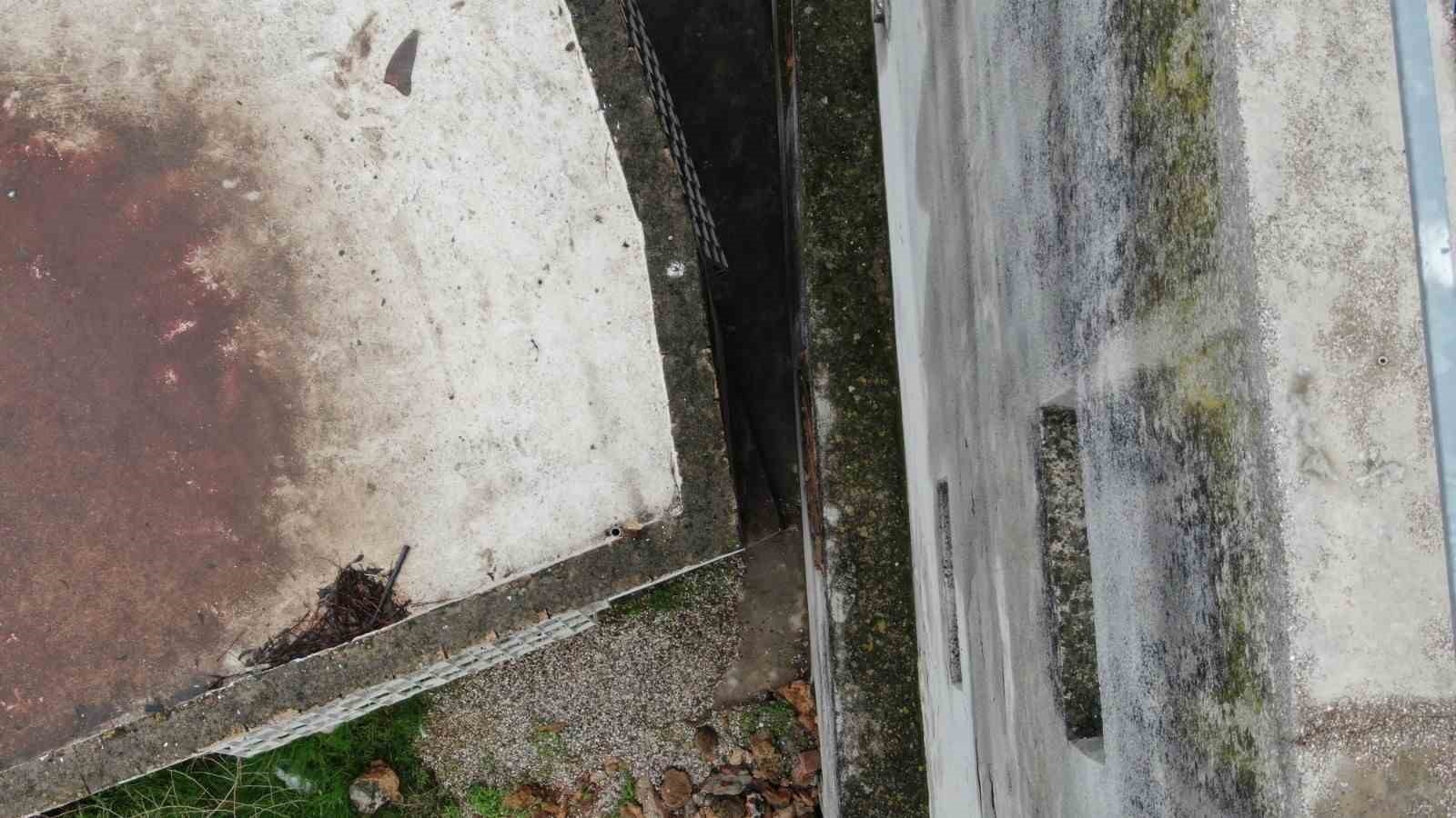 Evden çıkabilmek için kilo almaya korkuyorlar!