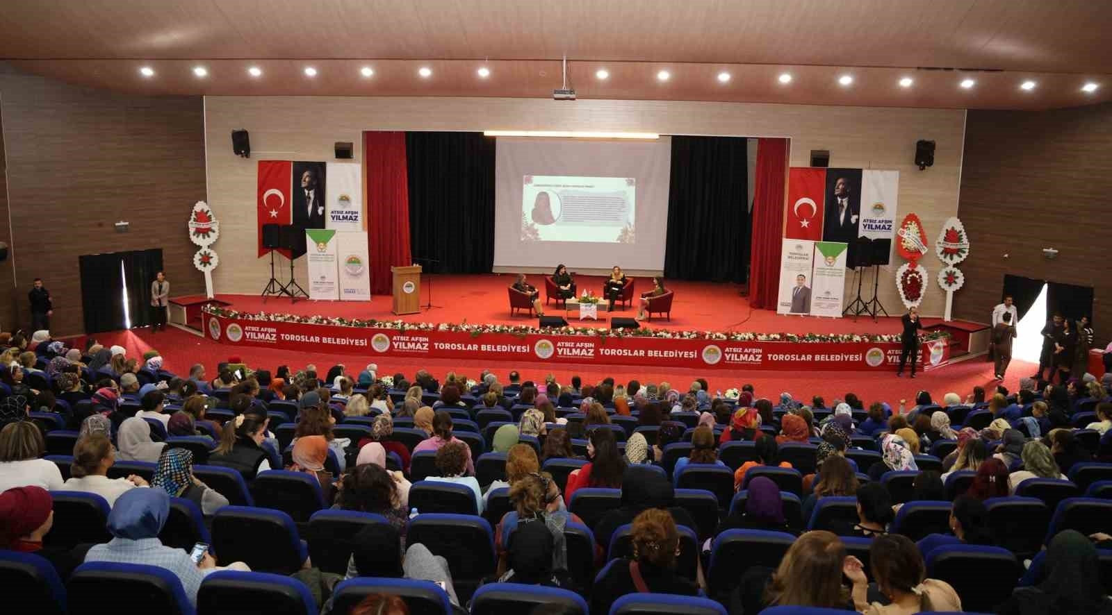'Kadınlar Hakları Günü'ne özel sergi