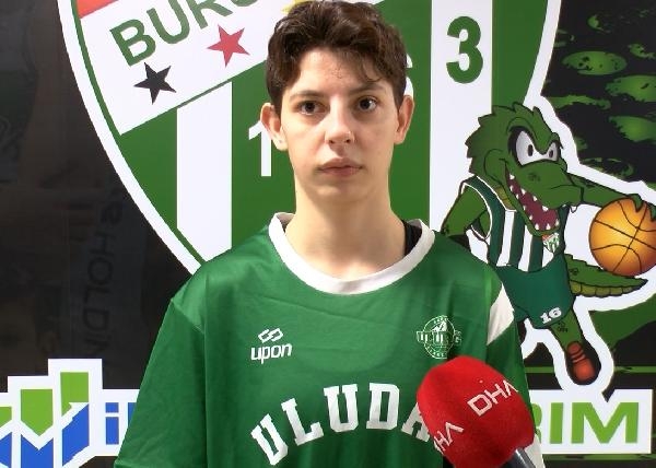 Kaptan Eda Şahin, vize sorunu nedeniyle eksik kadro ve sakat çıktıkları maçı anlattı