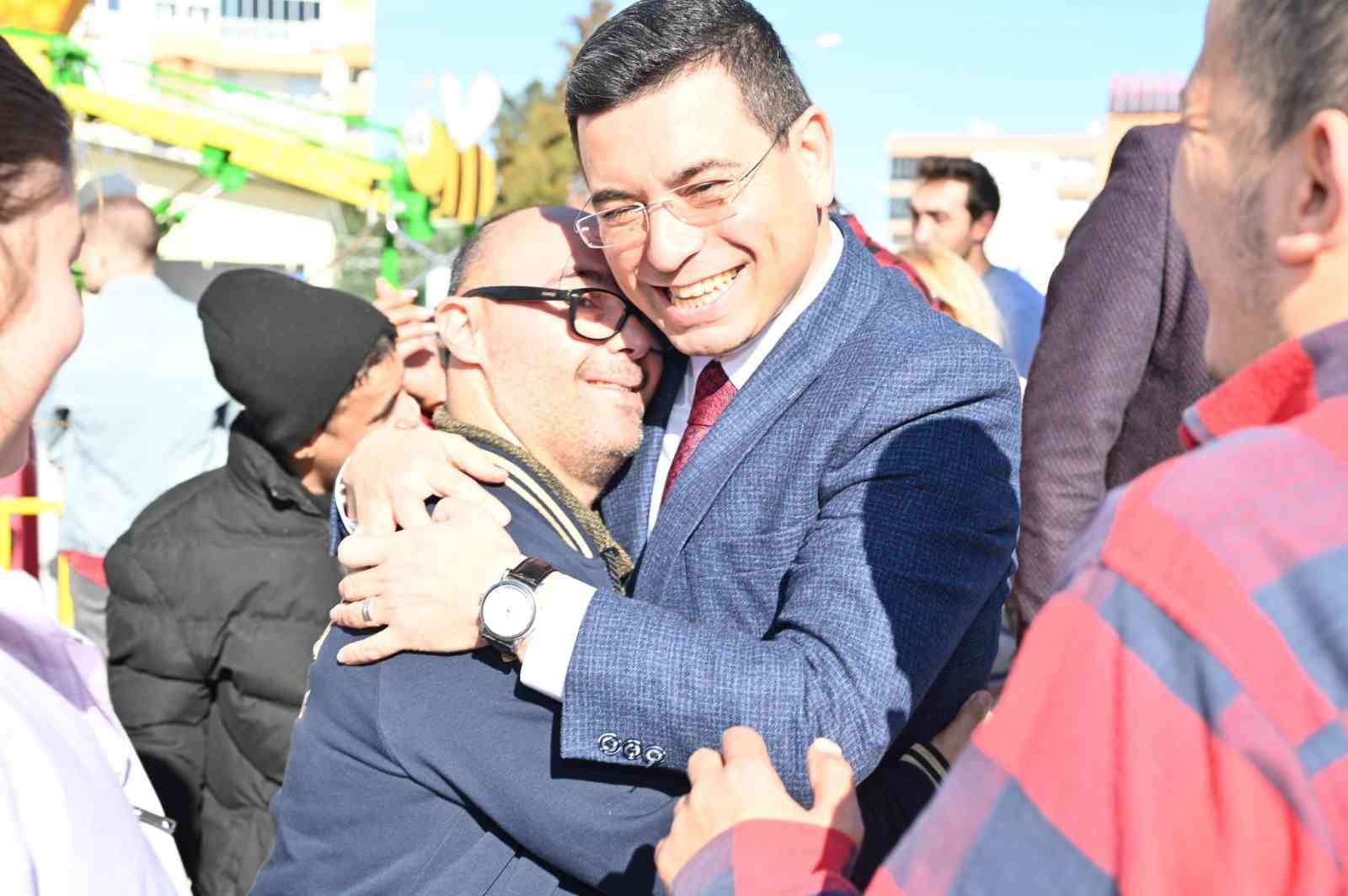 Kepez Belediyesi özel çocukları Lunapark'ta ağırladı