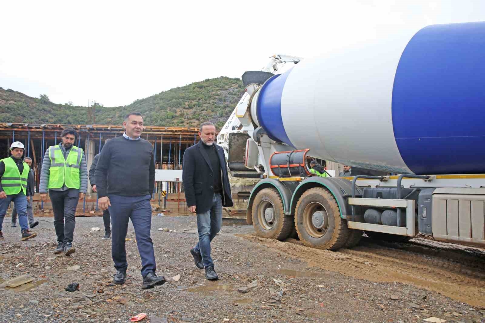 Konaklı Spor Kompleksi'nde sosyal tesisler yükseliyor