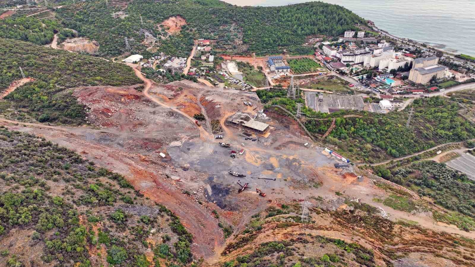 Konaklı Spor Kompleksi'nde sosyal tesisler yükseliyor