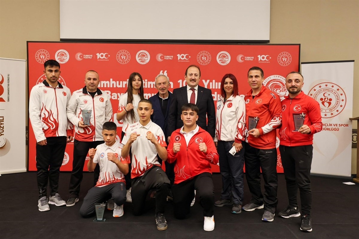 Mersin'de başarılı sporcular ödüllendirildi