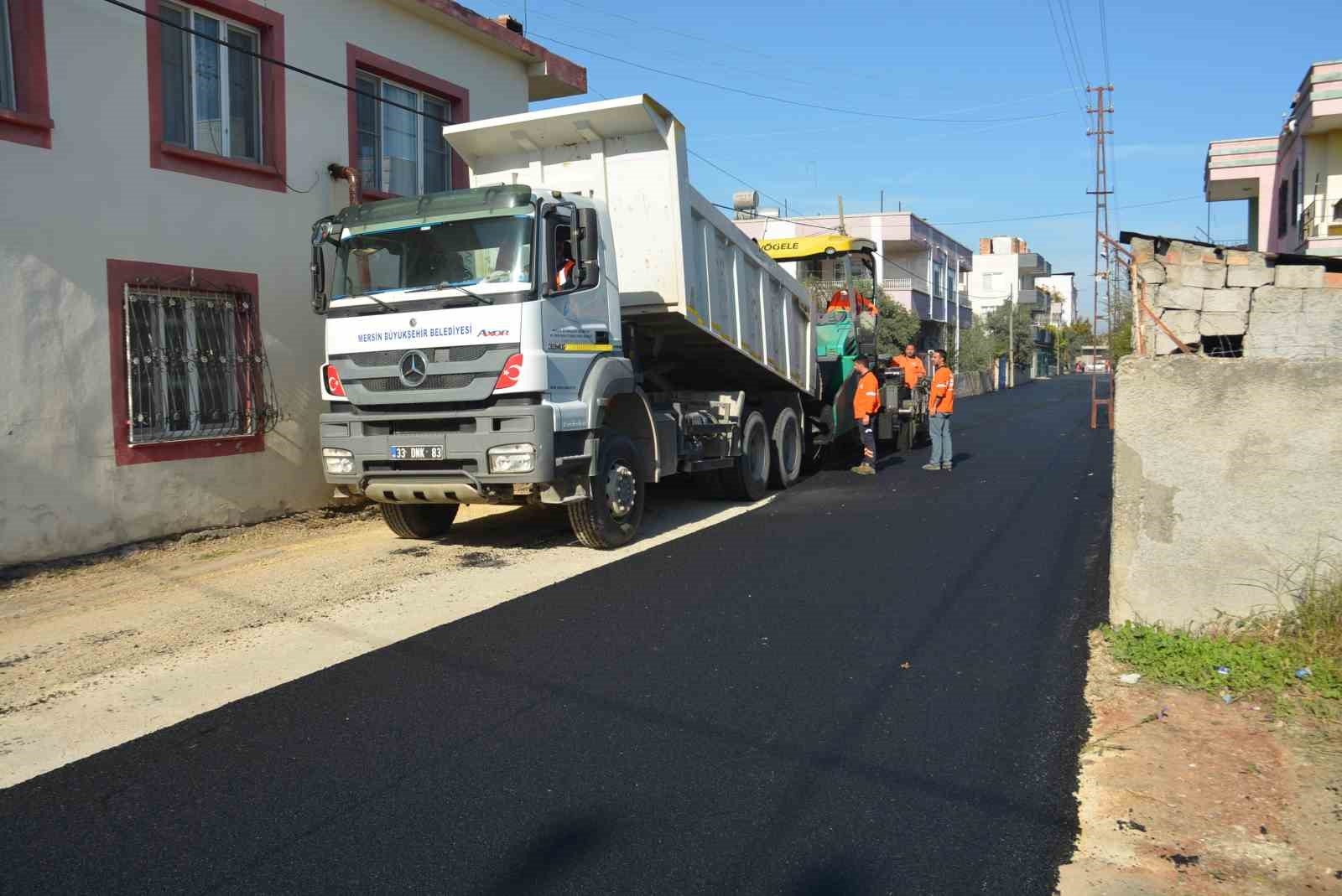Mersin'de yollar yenileniyor