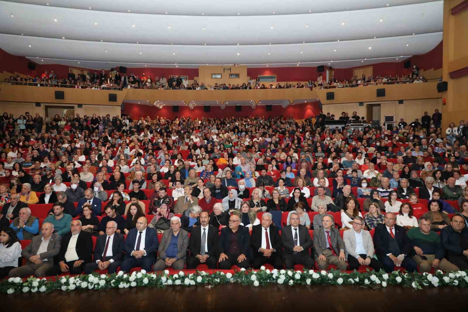 Mevlânâ vuslatının 750'nci yılında sema töreni ile anıldı