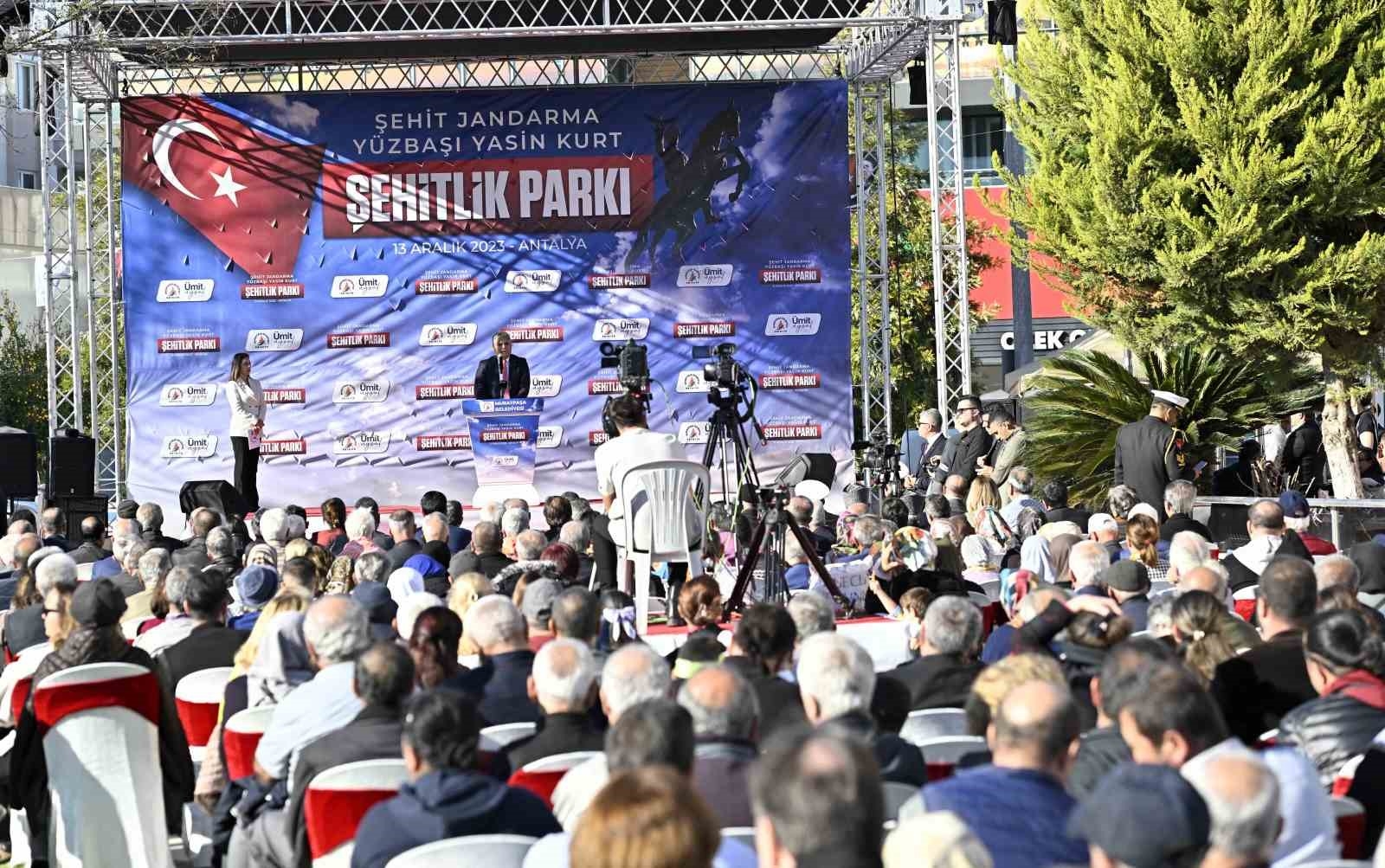 Muratpaşa'da Şehitlik Parkı törenle açıldı