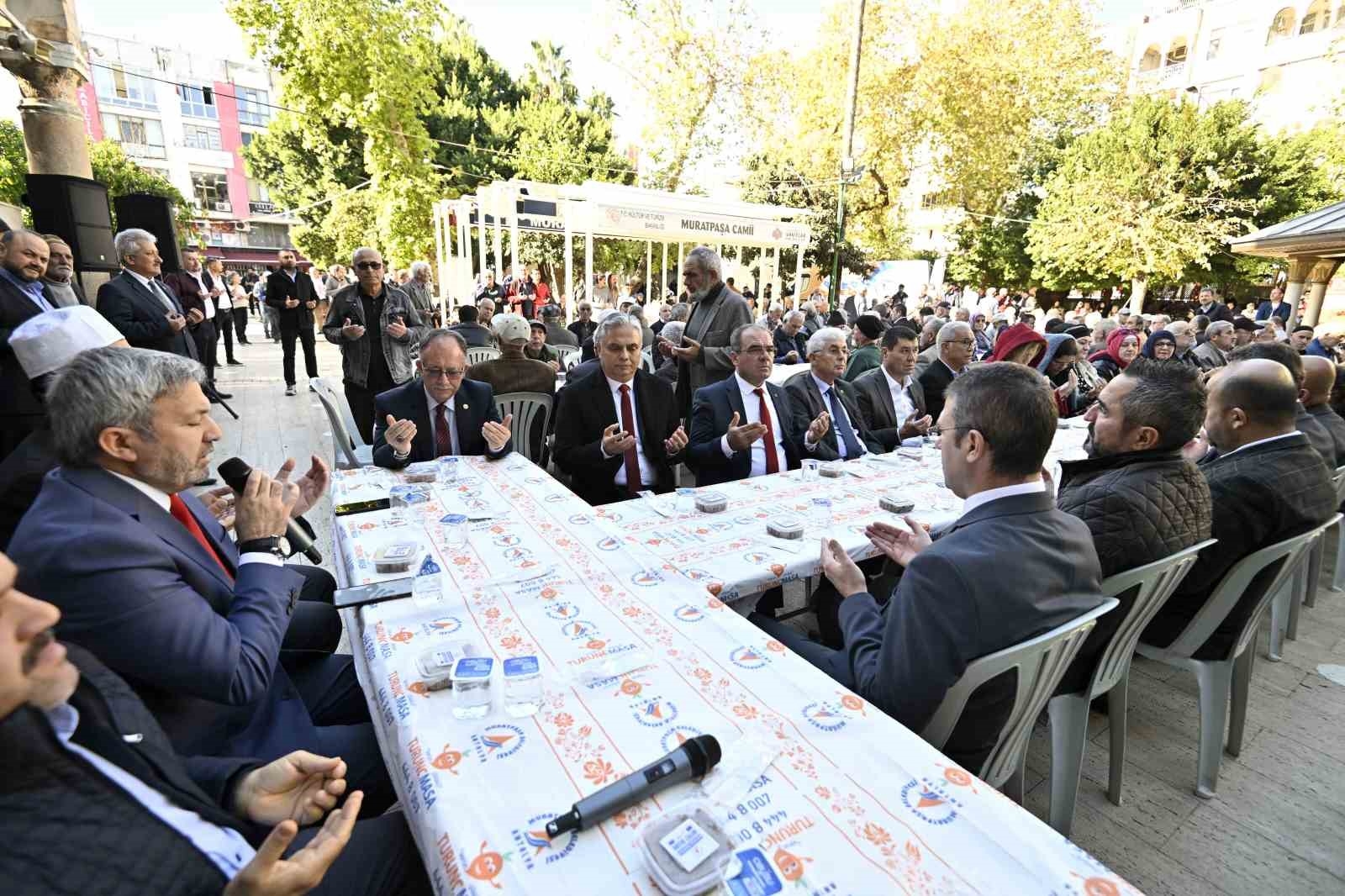 Muratpaşa'dan, Türkiye'nin 12 kahraman şehidine mevlit