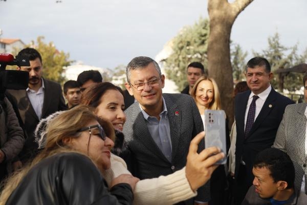 Özgür Özel, Şükrü Sözen ilk adaylık ilanıdır