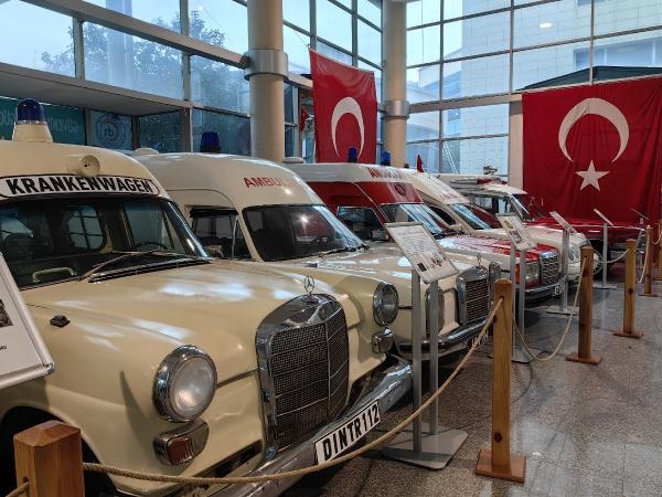 Sağlık hizmetinde evrim bu müzede; 1'inci Dünya Savaşı'ndaki ambulans da sergide