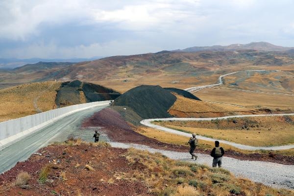 Sınırda fotokapanlı güvenlik