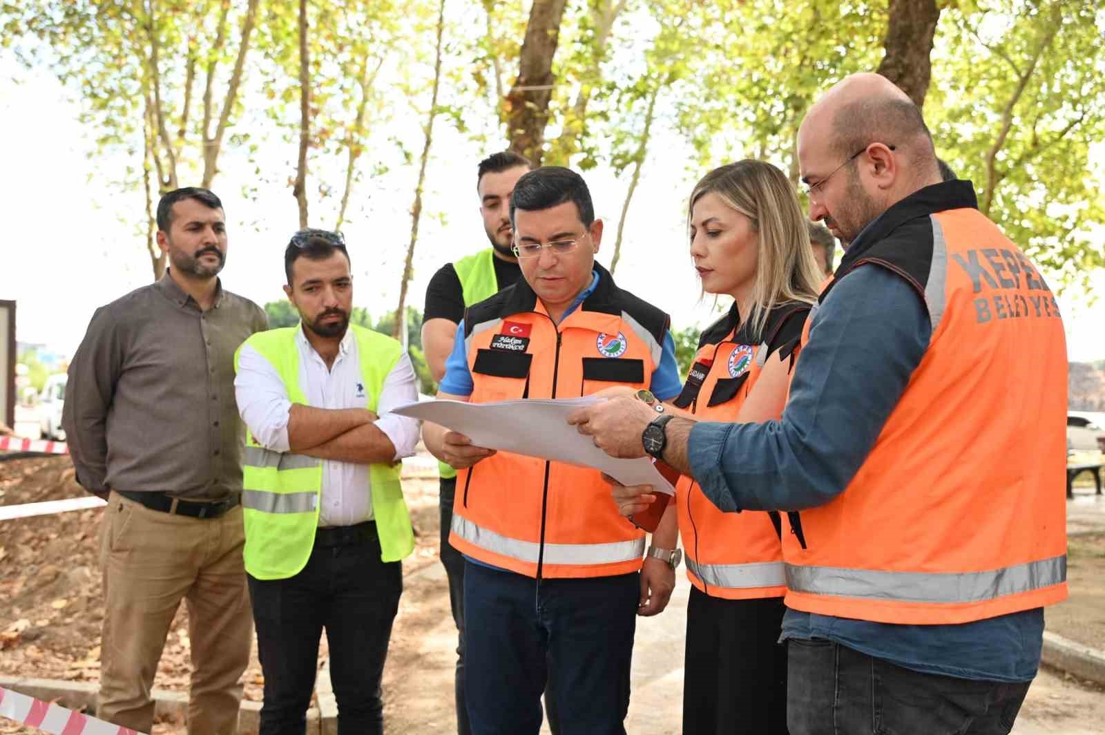 Varsak kent meydanına kavuşuyor