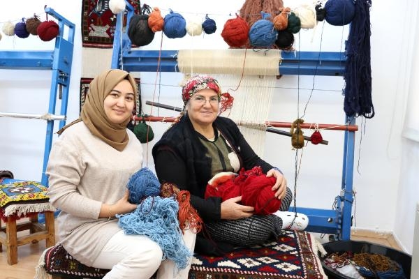 Zanaatını genç kuşaklara aktarmak için 57 yaşında usta öğretici oldu