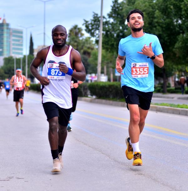 14'üncü Uluslararası 5 Ocak Adana Kurtuluş Yarı Maratonu koşuldu