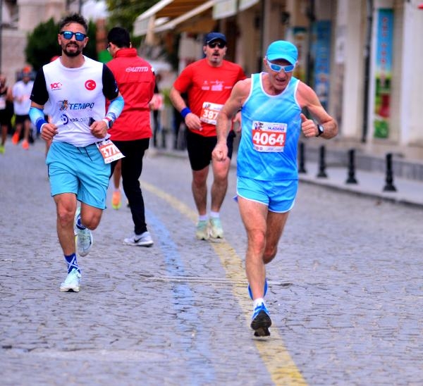 14'üncü Uluslararası 5 Ocak Adana Kurtuluş Yarı Maratonu koşuldu