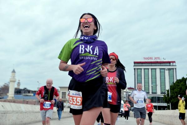 14'üncü Uluslararası 5 Ocak Adana Kurtuluş Yarı Maratonu koşuldu