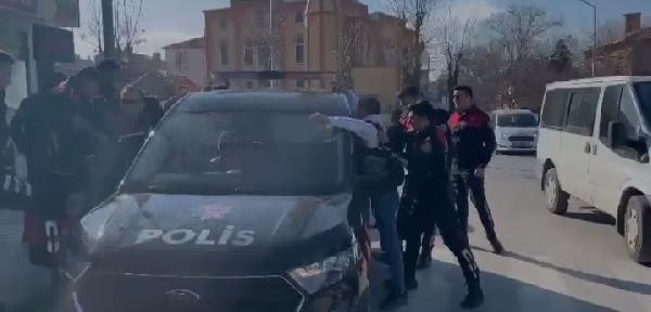 15 yaşındaki Ahmet'i pompalı tüfekle ağır yaralayan 2 şüpheli tutuklandı