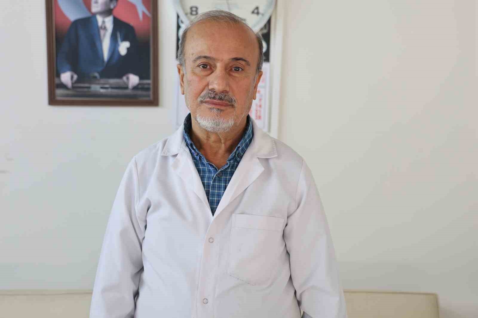 30 yıllık arkadaşlık, deprem sonrası konteyner iş yerinde mesai arkadaşlığına döndü