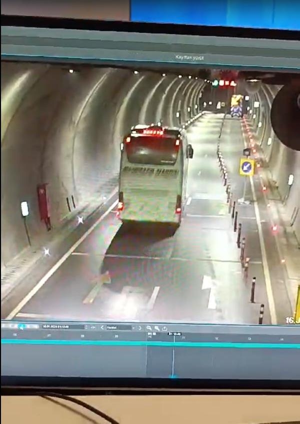 9 kişinin öldüğü kazada otobüs şoförü hız sınırını 3 kat aşmış