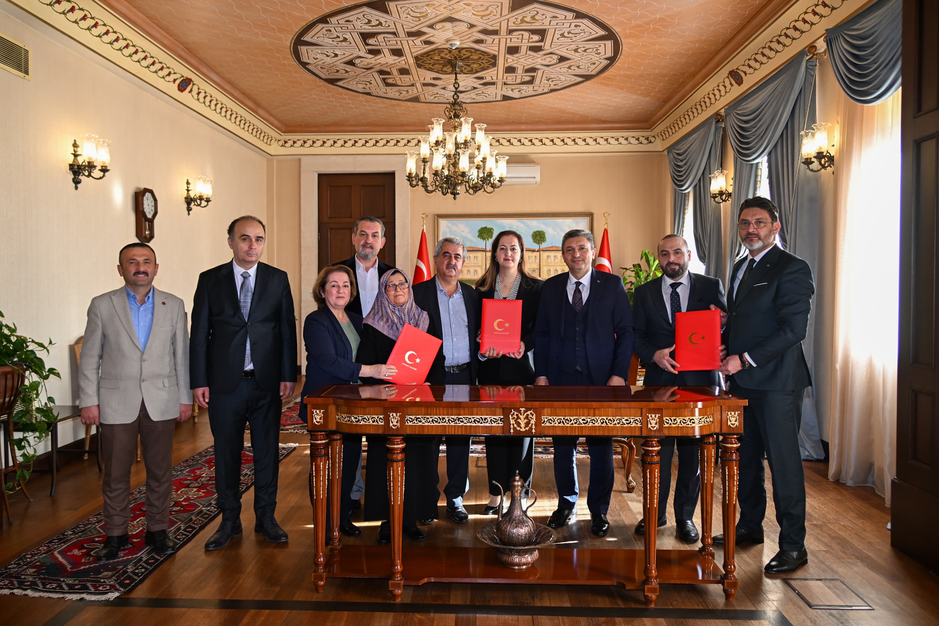 Hayırseverden Korkuteli’ne sağlık ocağı