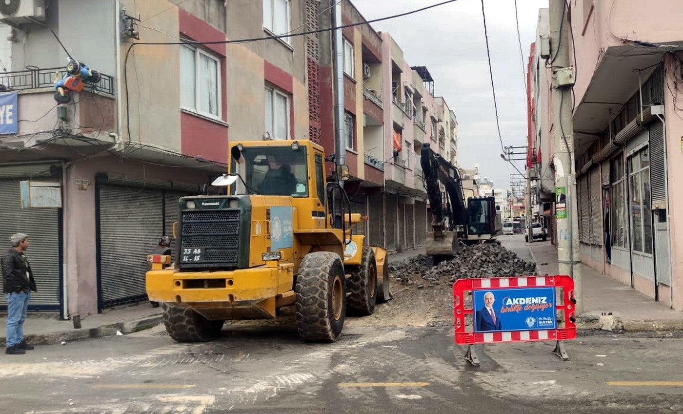 Akdeniz'de sokaklar yenileniyor