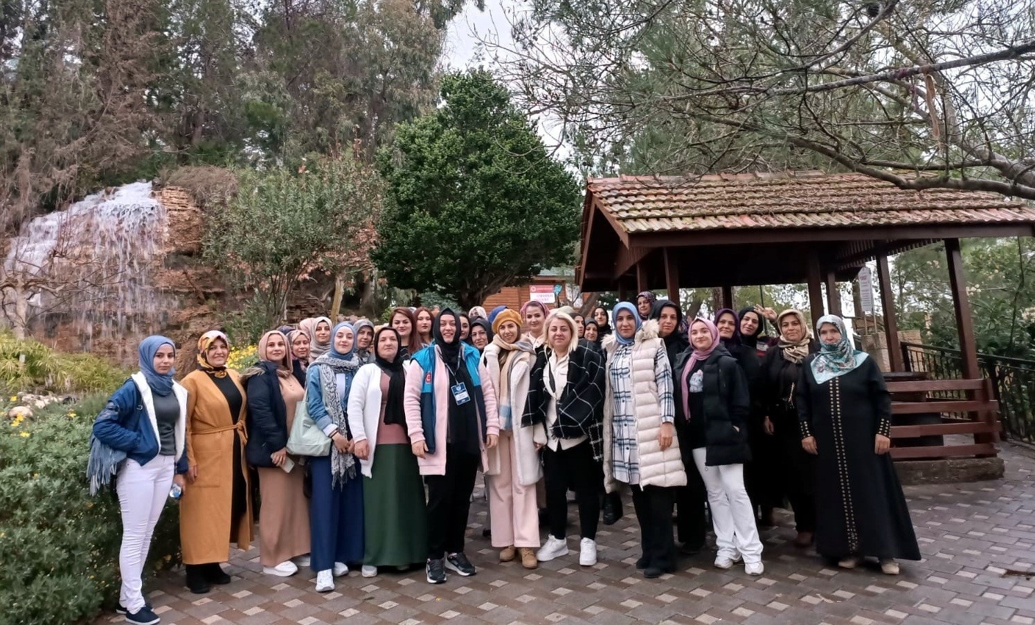 Akdenizli kadınlar Türkiye'yi geziyor
