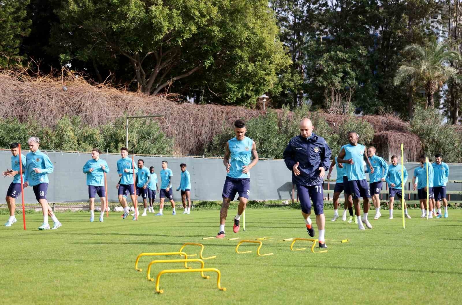 Alanyaspor, Hatayspor maçının hazırlıklarını tamamladı