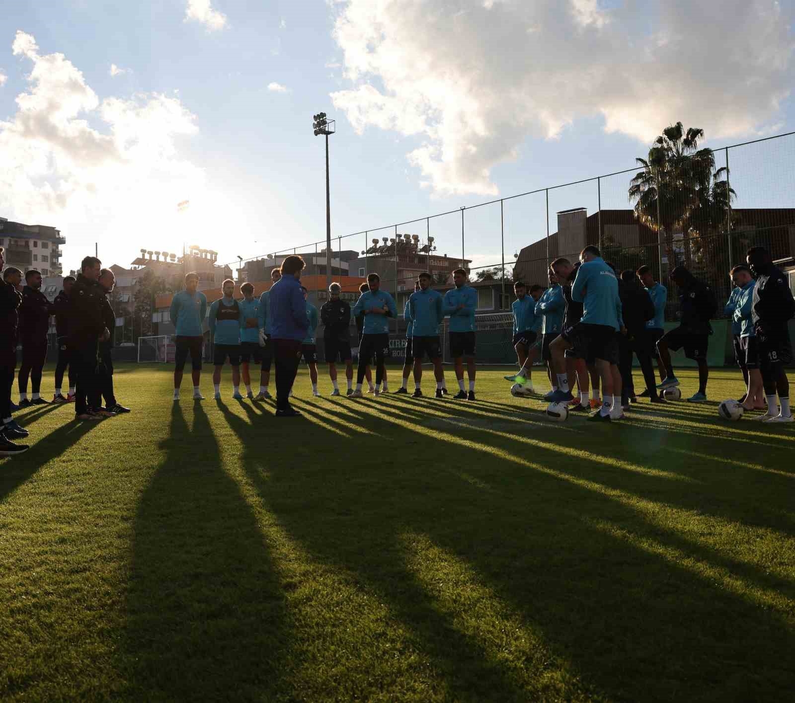 Alanyaspor, kupa maçı hazırlıklarına başladı