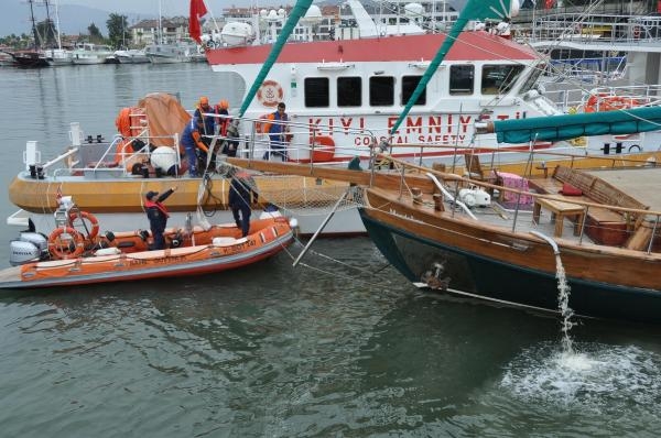 Ali Kırca'ya ait tekne batmaktan kurtarıldı
