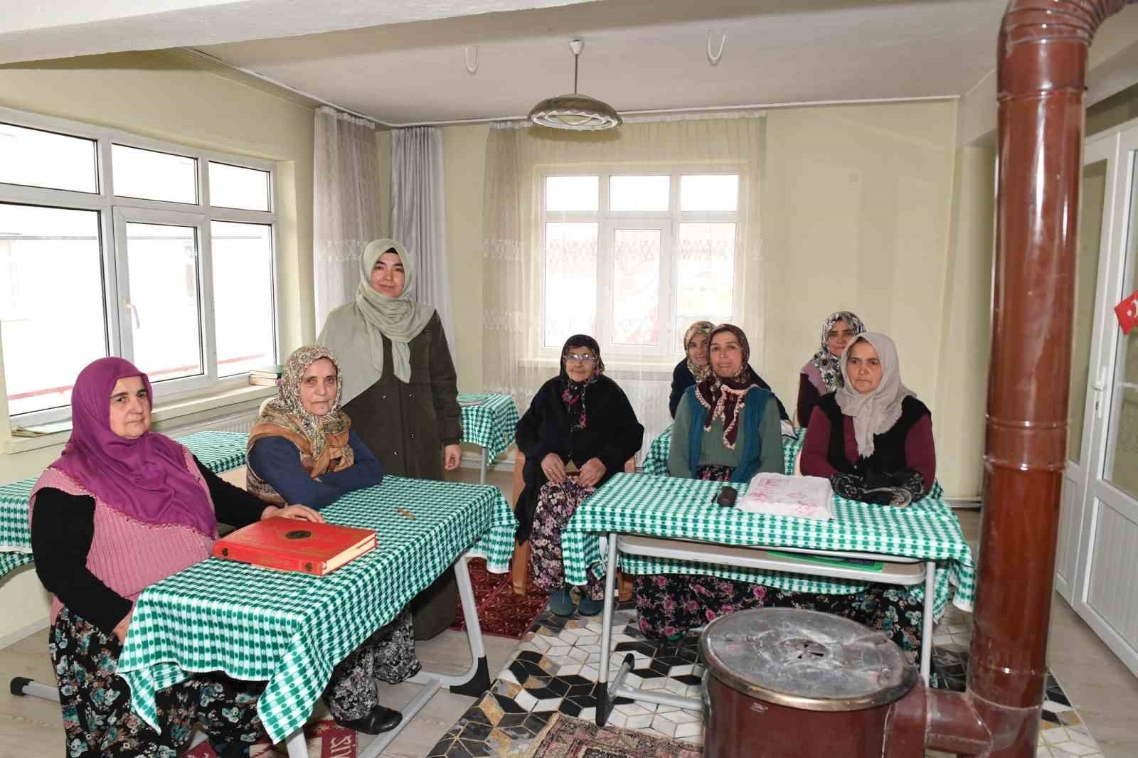 Aliköy'de cami ve Kur'an kursunun kalorifer tesisatı yenilendi