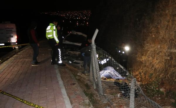 Alkollü sürücü kaza yaptı: 2 kişi öldü
