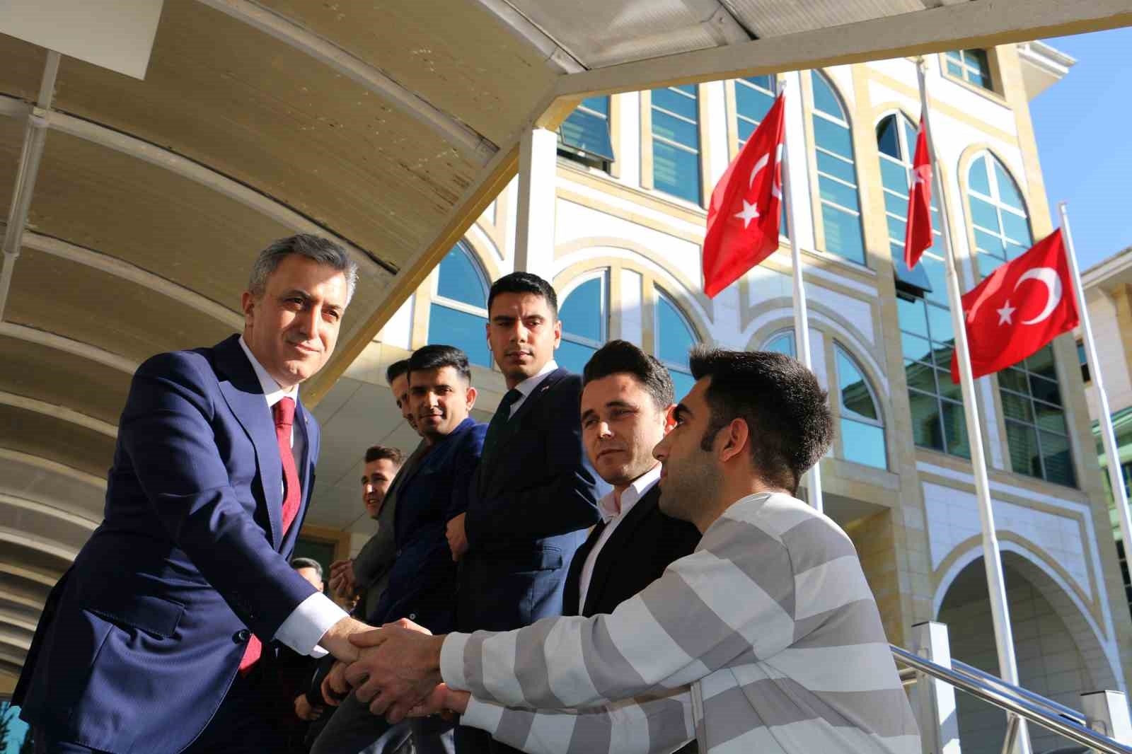Antalya Cumhuriyet Başsavcısı Yakup Ali Kahveci görevine başladı