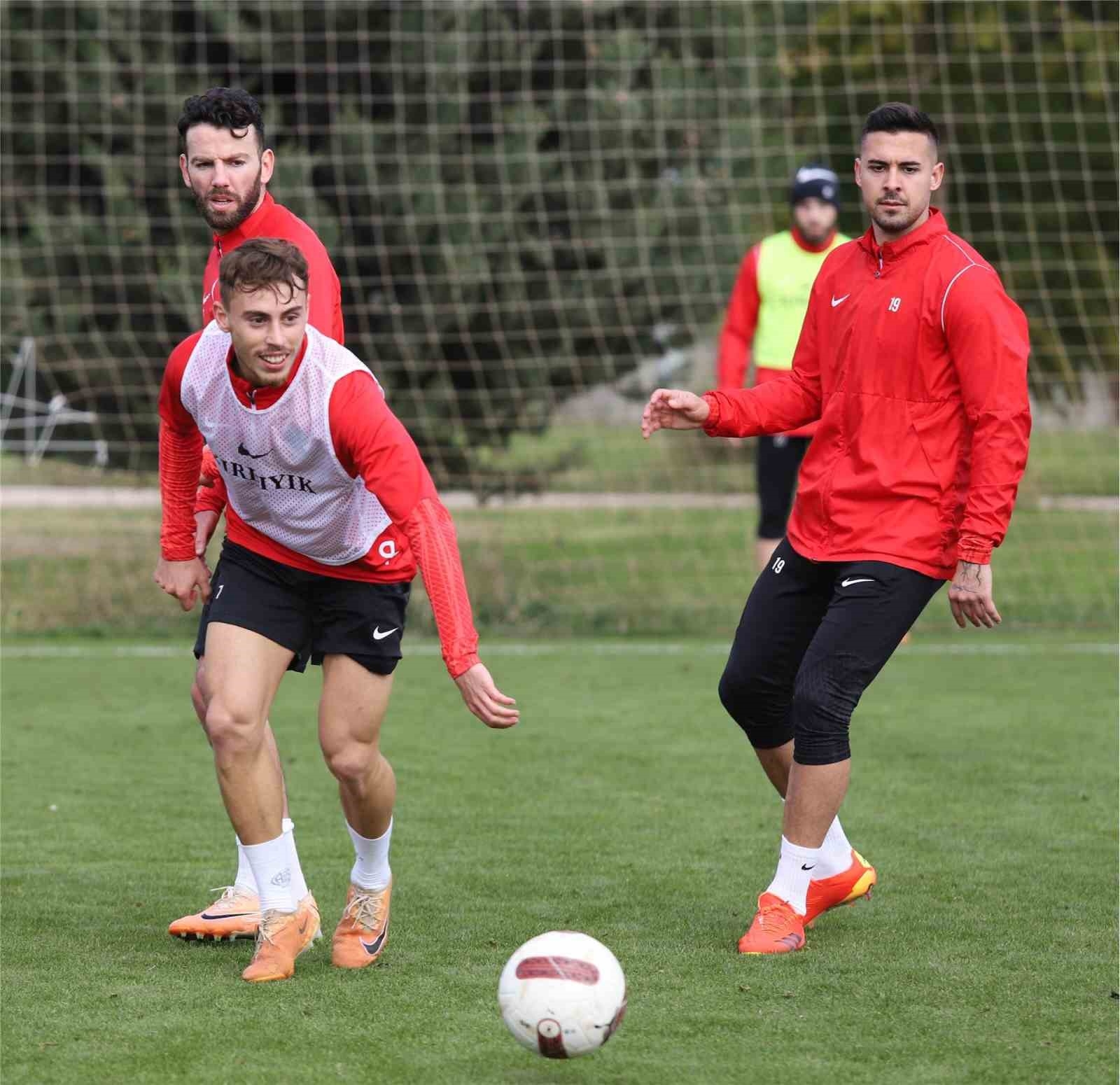 Antalyaspor'da kupa mesaisi başladı