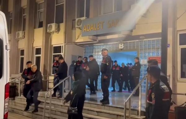 Aydın'da FETÖ üyeliğinden aranan 10 firari hükümlü yakalandı