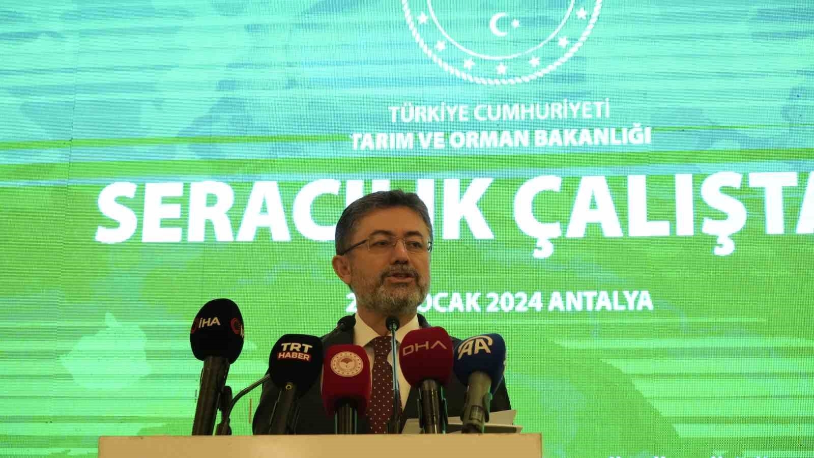 Bakan Yumaklı: "Seracılığın yüzde 40'ı kayıt altında değil"