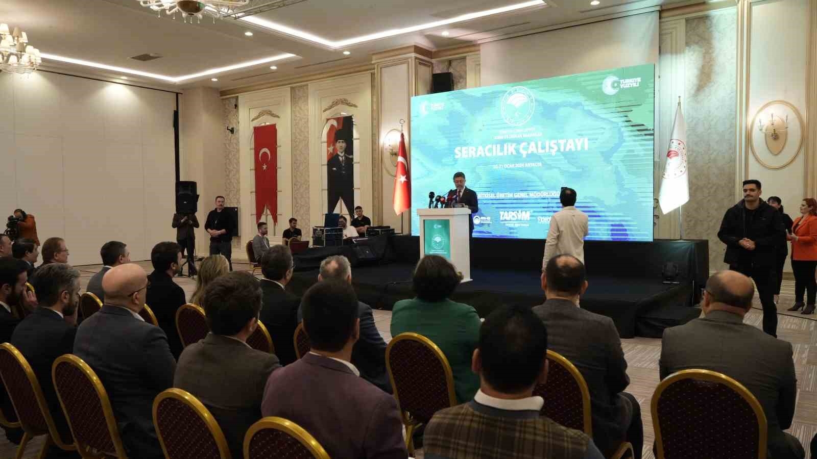 Bakan Yumaklı: "Seracılığın yüzde 40'ı kayıt altında değil"