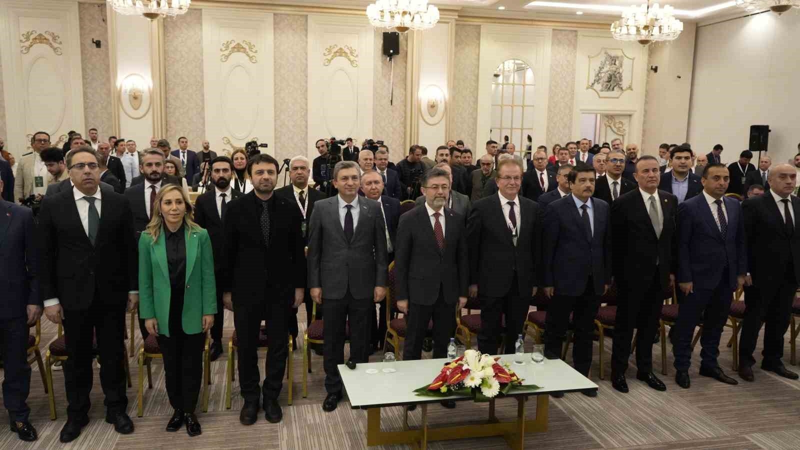 Bakan Yumaklı: "Seracılığın yüzde 40'ı kayıt altında değil"